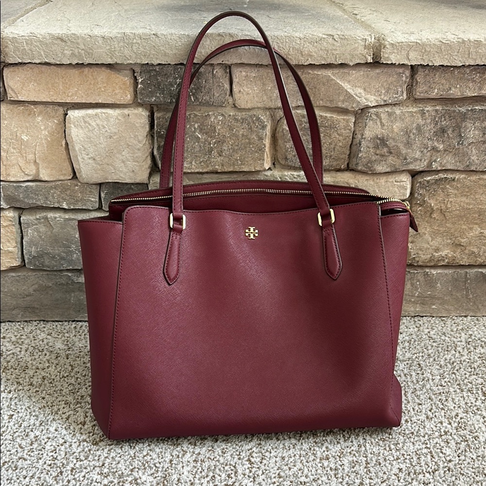 Tory Burch burgundy bag tote